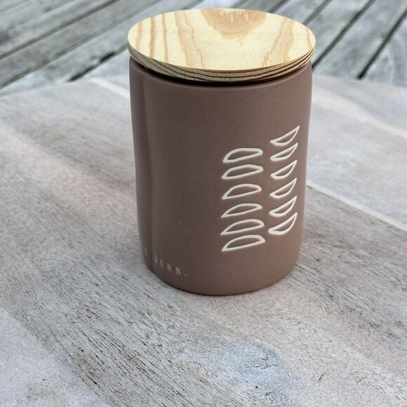 Rae Dunn Candle FREE SPIRIT Palm Dessert 8.7oz Etched Ceramic Jar NEW Khaki Cute - Picture 6 of 11